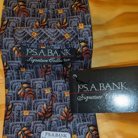 New with Tags Joseph A. Banks Signature Collection Men's Handmade Silk Tie - Picture 5 of 7